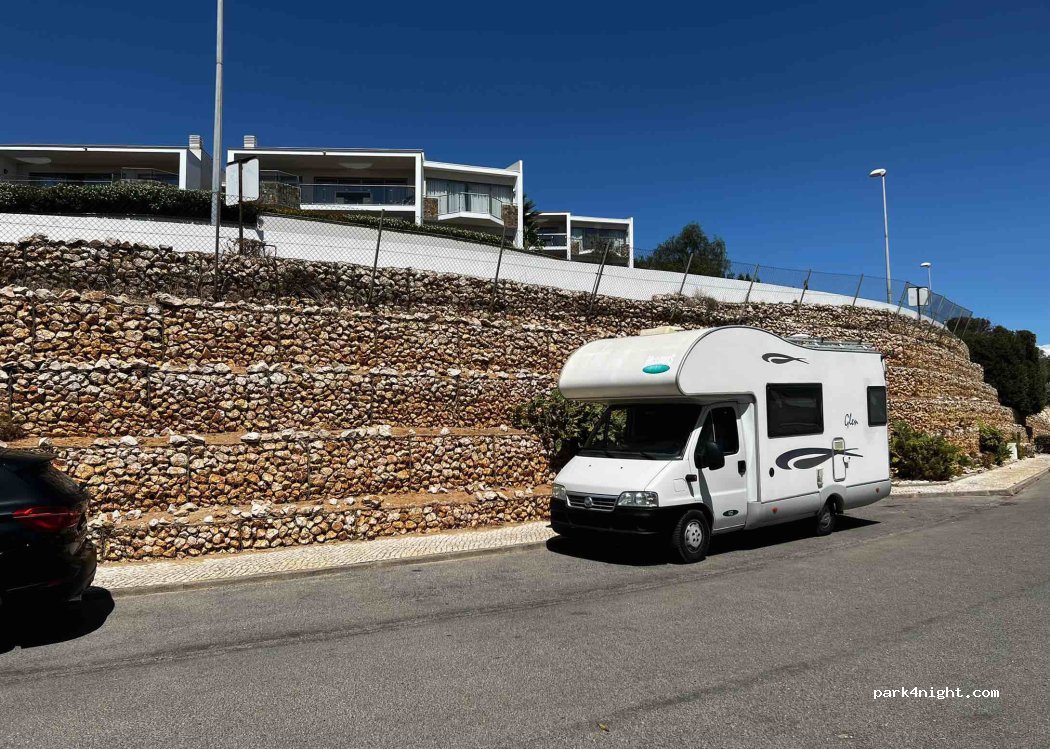 (8400) Ferragudo - 10A Urbanização Ferragudo Valley — foto