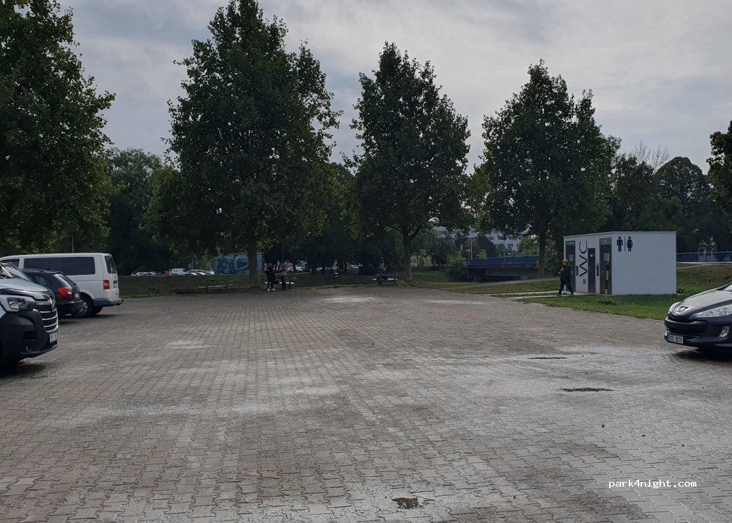 (386 01) Strakonice - 1154 Tržní — foto 3