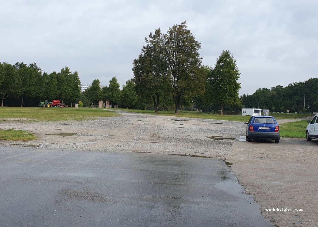 (386 01) Strakonice - 1154 Tržní — foto 4