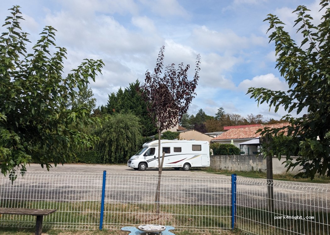 (46800) Montcuq-en-Quercy-Blanc - 18 Avenue de Saint-Jean — foto
