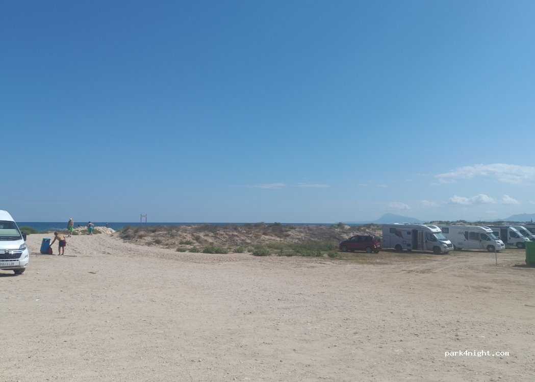 (46730) Gandia - 3 Avinguda la Platja — foto 3
