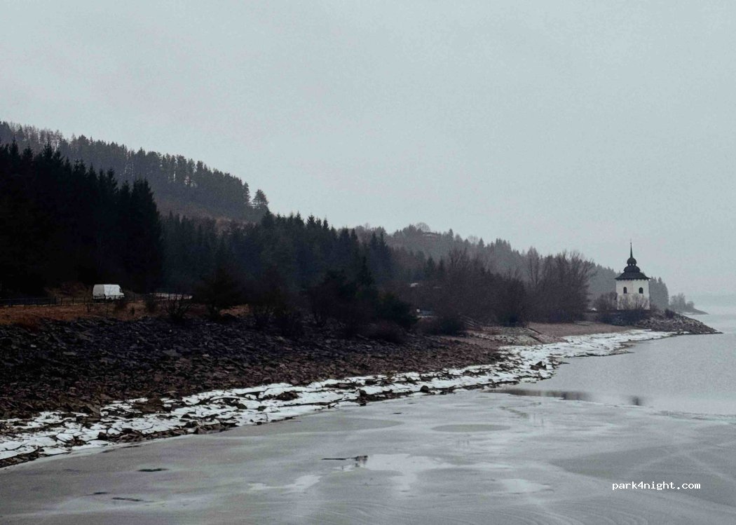(032 23) Liptovská Sielnica - Unnamed Road — foto 4