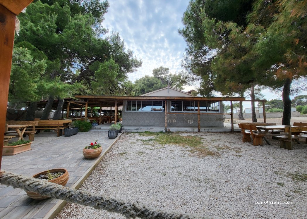 (21223) Okrug Gornji - Unnamed Road — foto