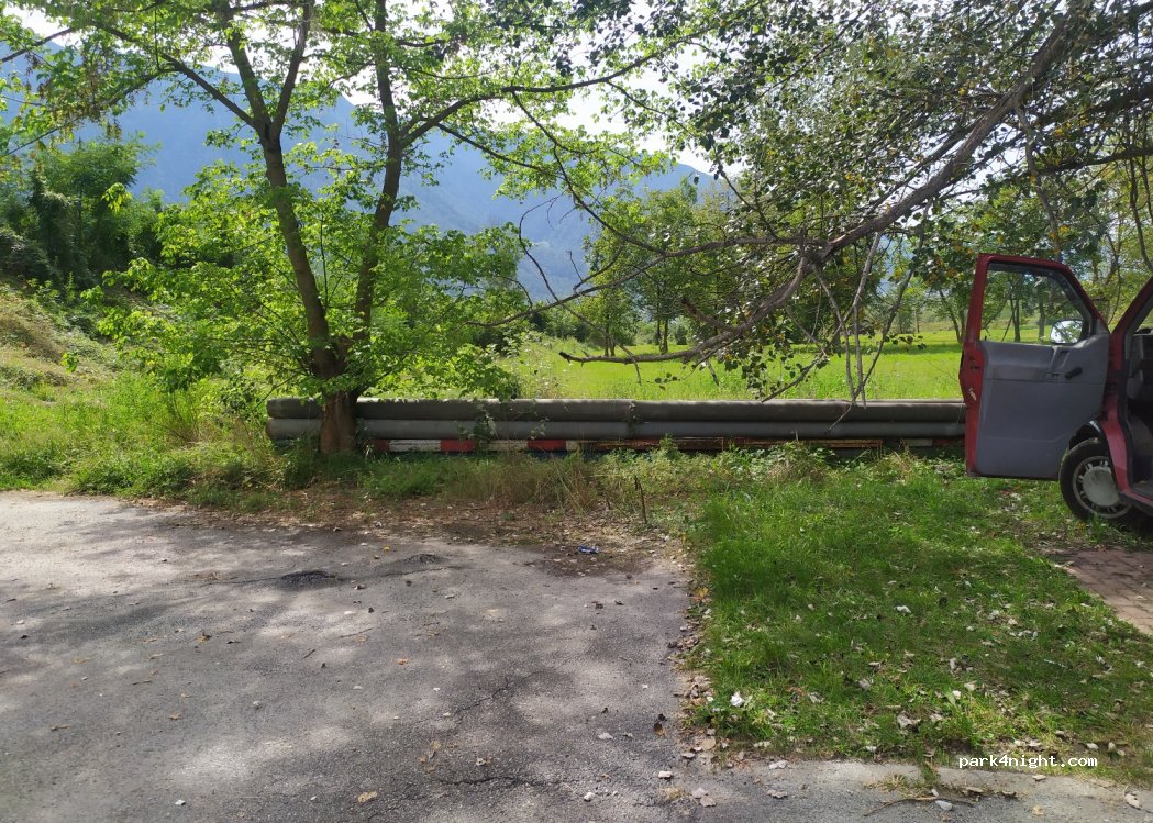 (23030) Tovo di Sant'Agata - Via Adda — foto