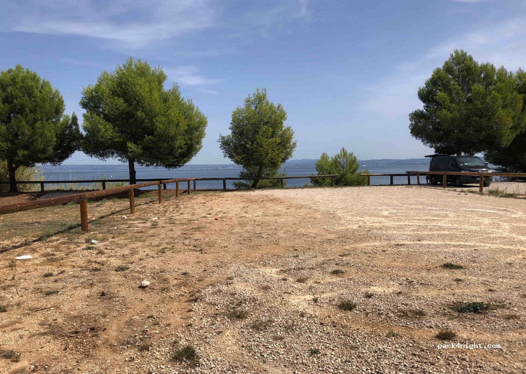 (13500) Martigues - 17c Boulevard du Tourret de Vallier — foto 3