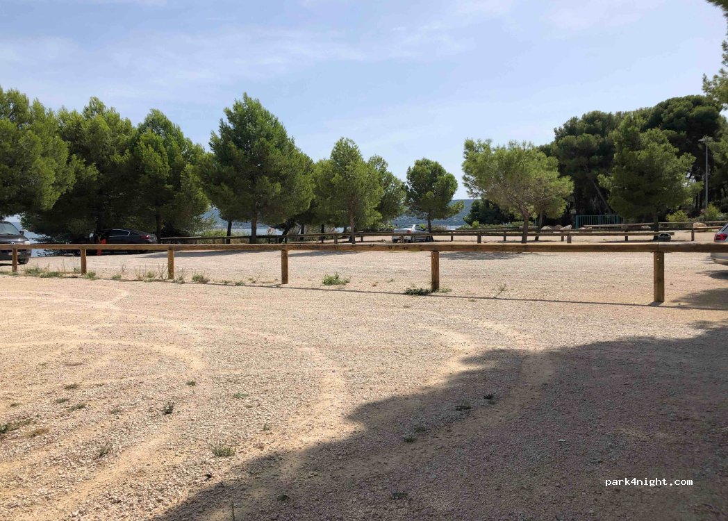 (13500) Martigues - 17c Boulevard du Tourret de Vallier — foto 4