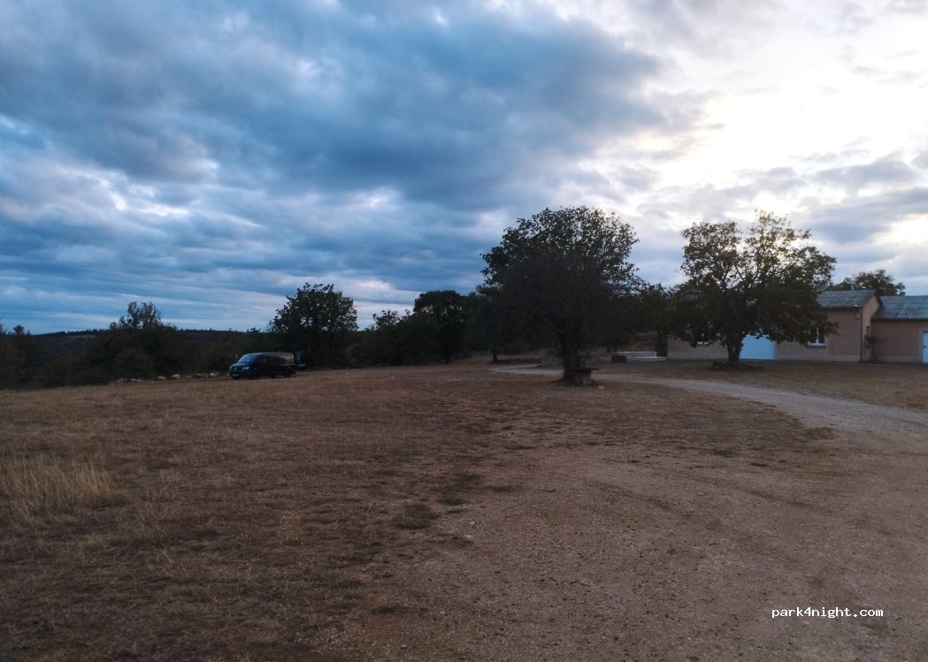 (46330) Saint-Martin-Labouval - D24 — foto