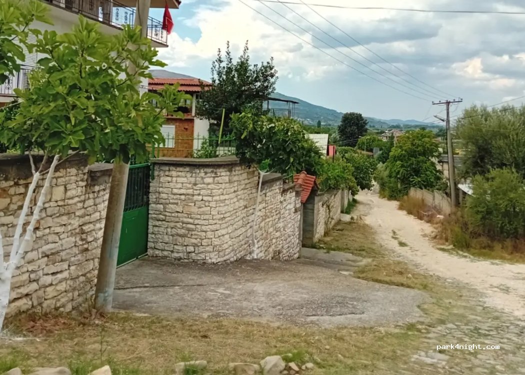Guest House Irvin (Camping Vini) — foto