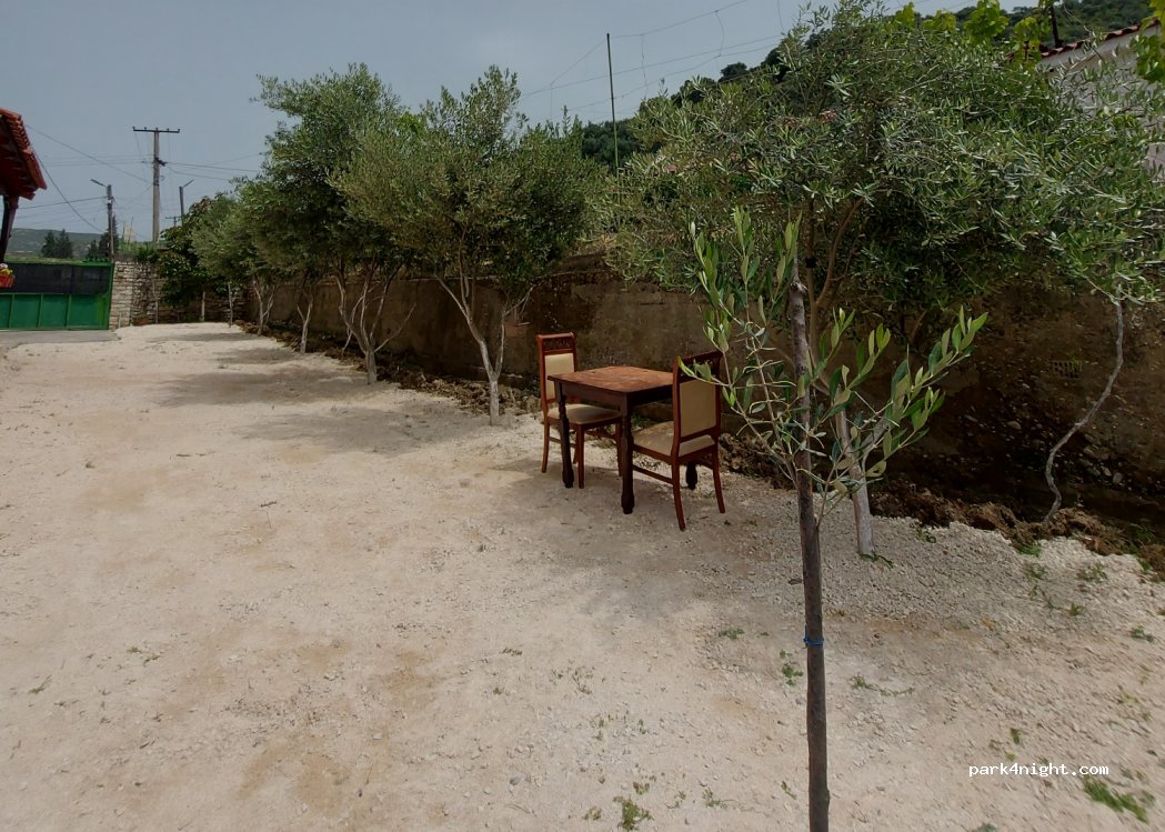 Guest House Irvin (Camping Vini) — foto 4