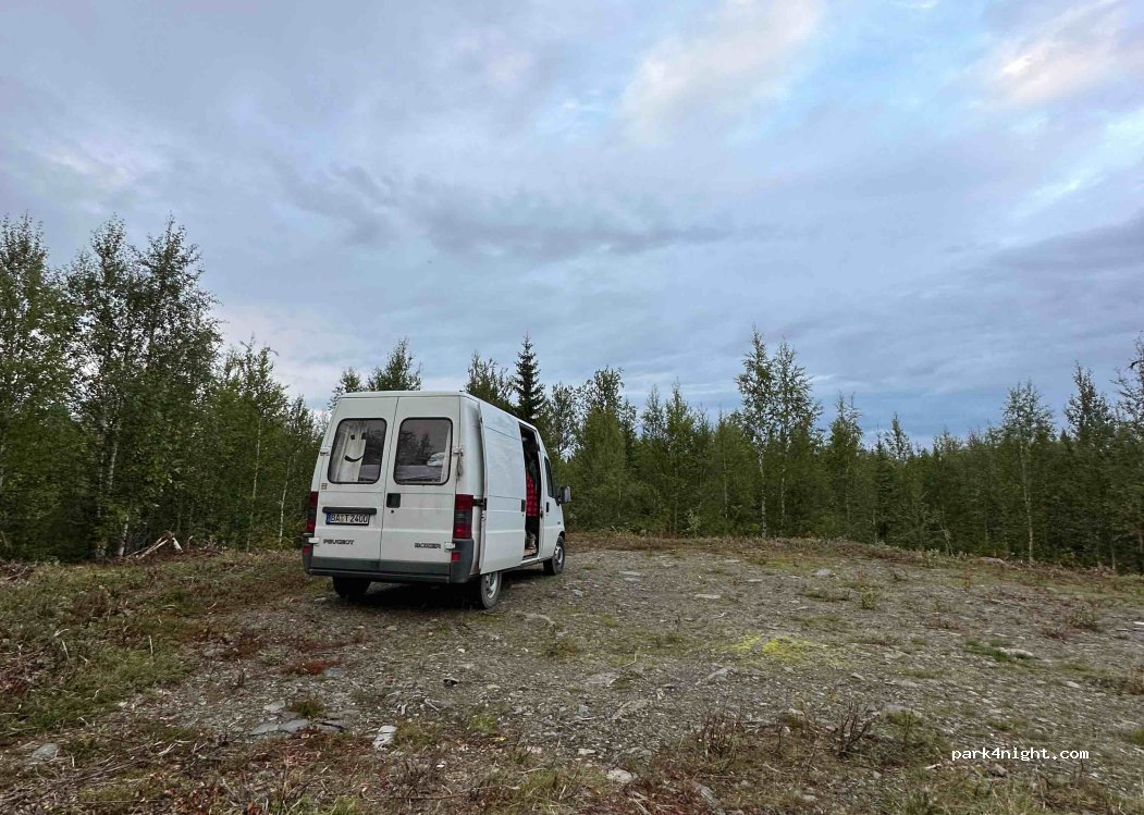(830 86) Gärdnäs - — foto 2
