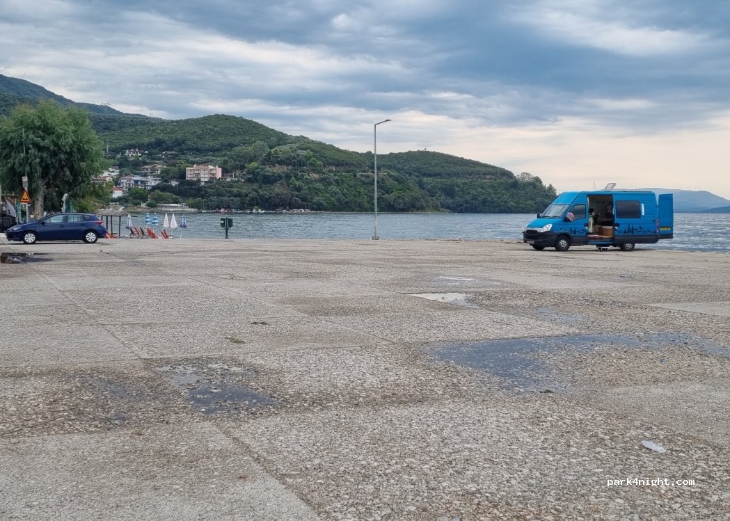 (300 16) Menidi - 60 Ethniki Odos Agriniou Artas — foto