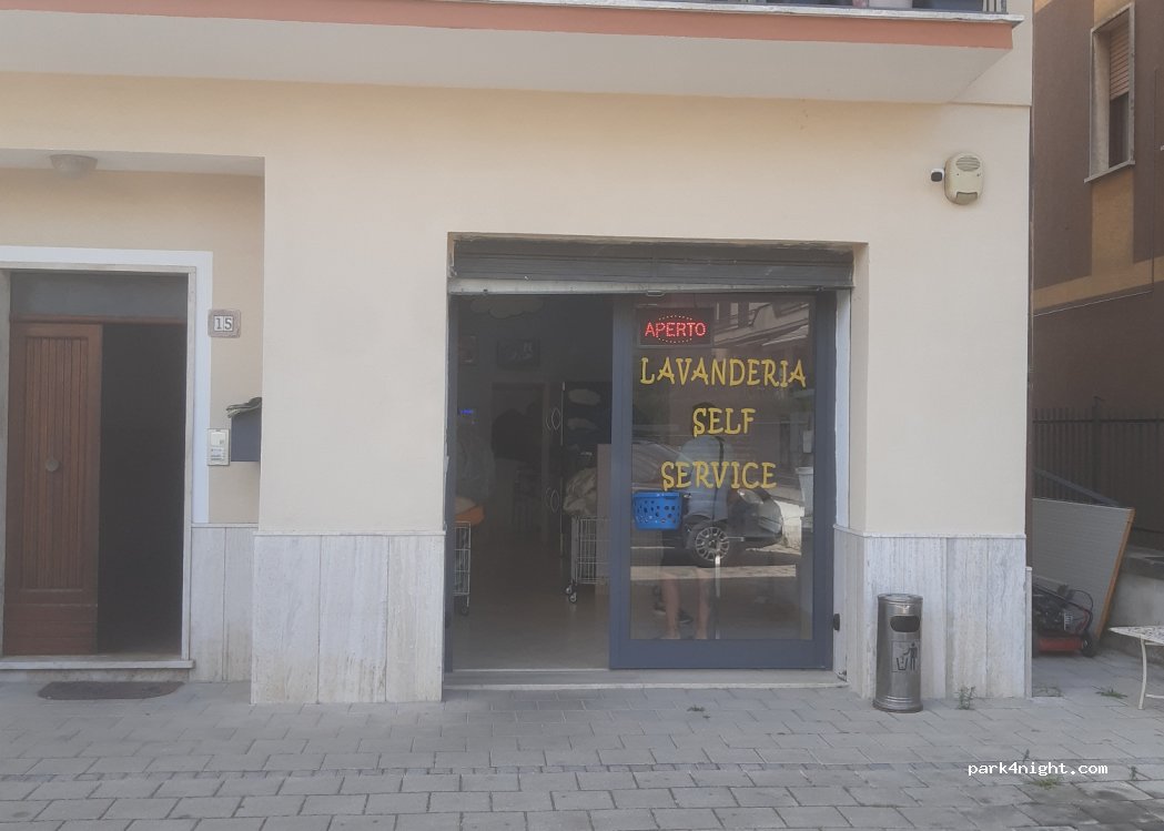 (01027) Montefiascone - 13 Via Contadini Giuseppe — foto