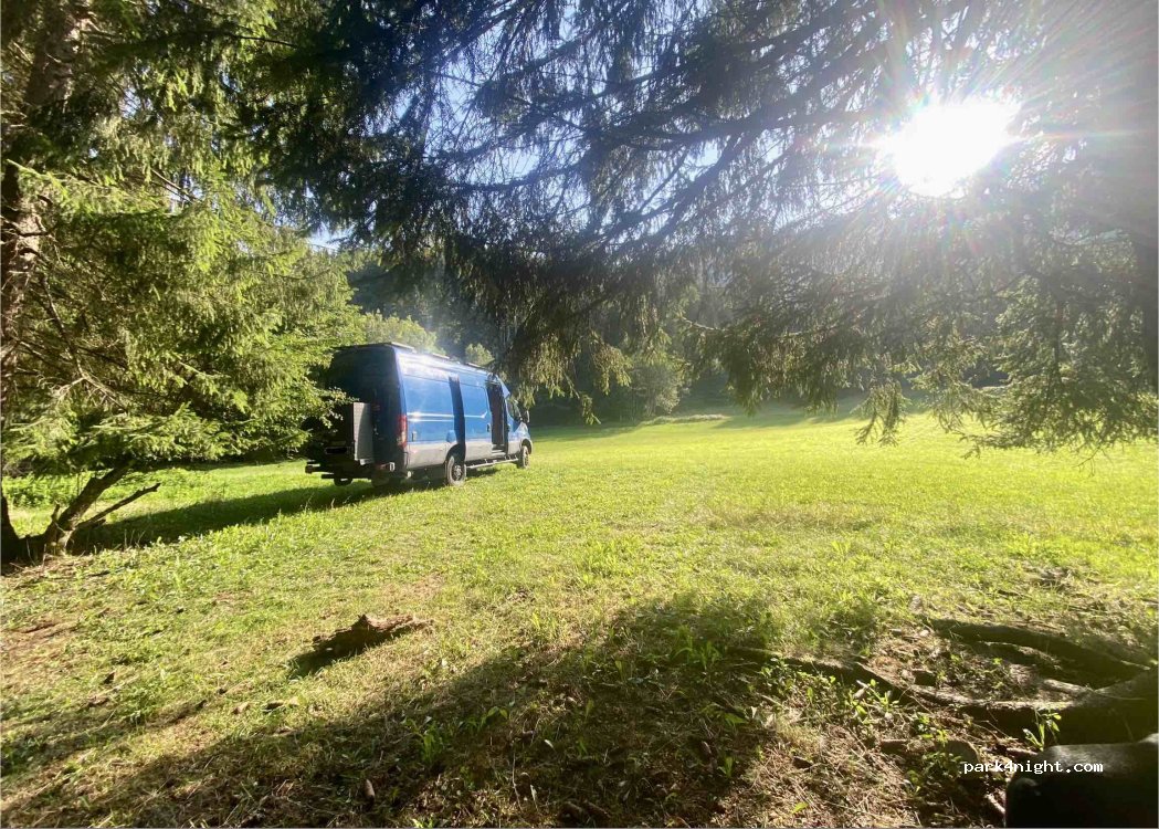 (73670) Saint-Pierre-d'Entremont - Unnamed Road — foto 5
