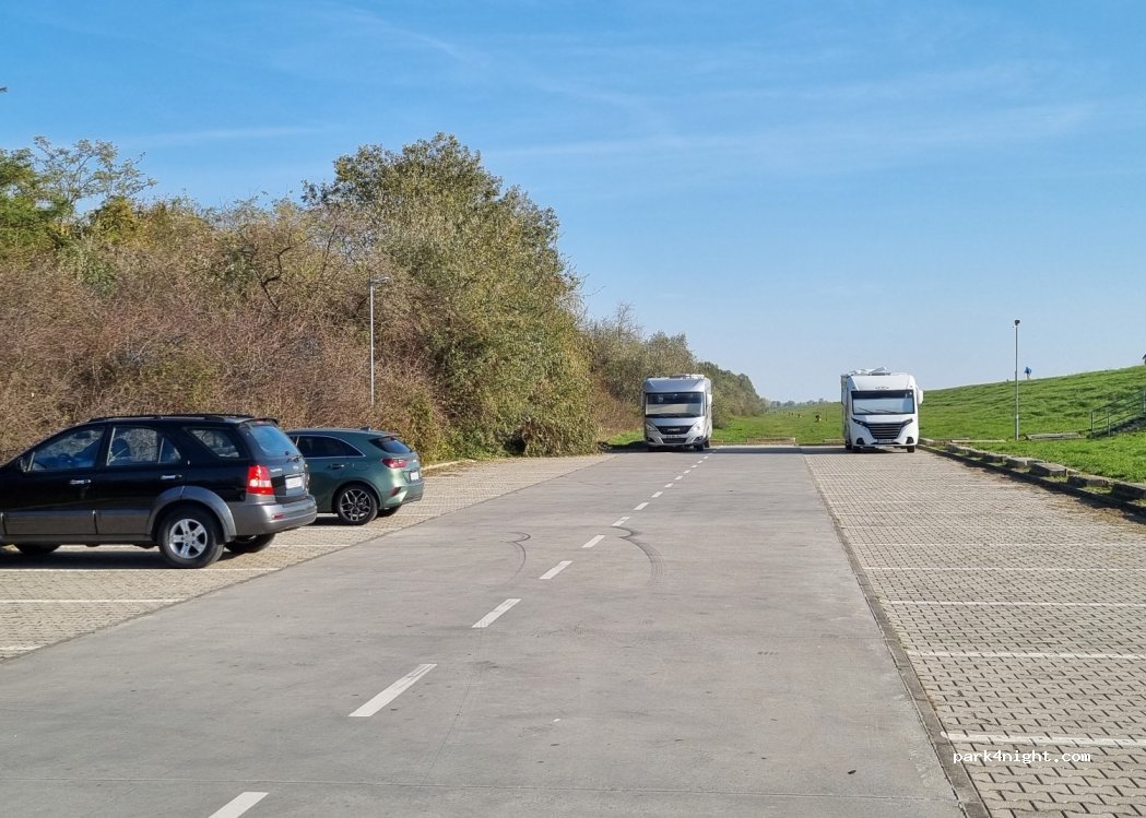 (900 43) Hamuliakovo - 45 Dunajská — foto 5