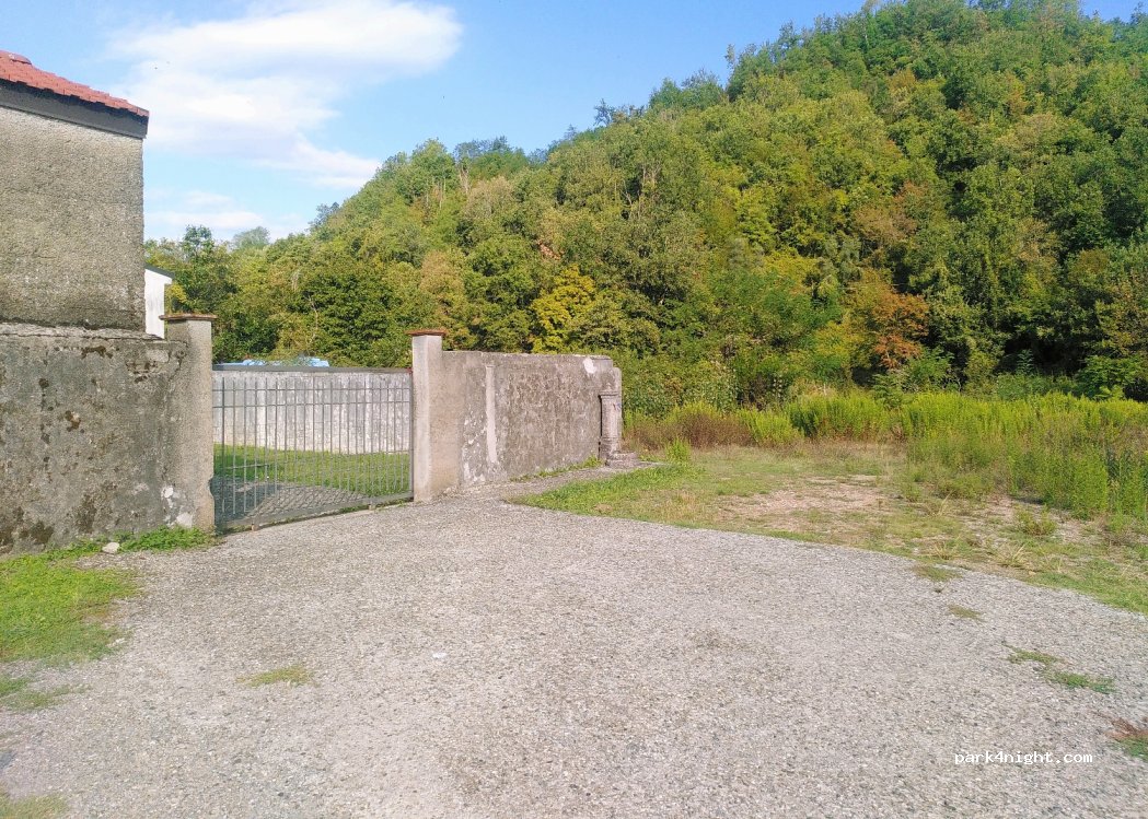 (19020) Rocchetta di Vara - — foto