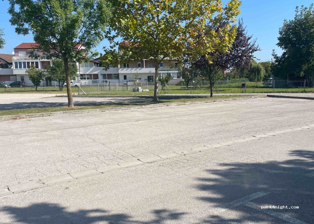 (10430) Samobor - 45A Hrastinska cesta — foto 2