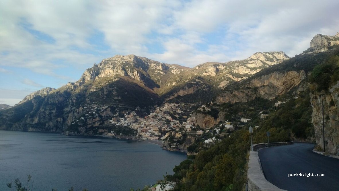 (84017) Positano - 2 Via Laurito — foto