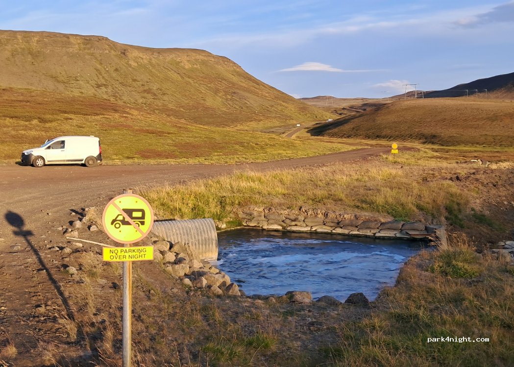 (660) Mývatn - Unnamed Road — foto
