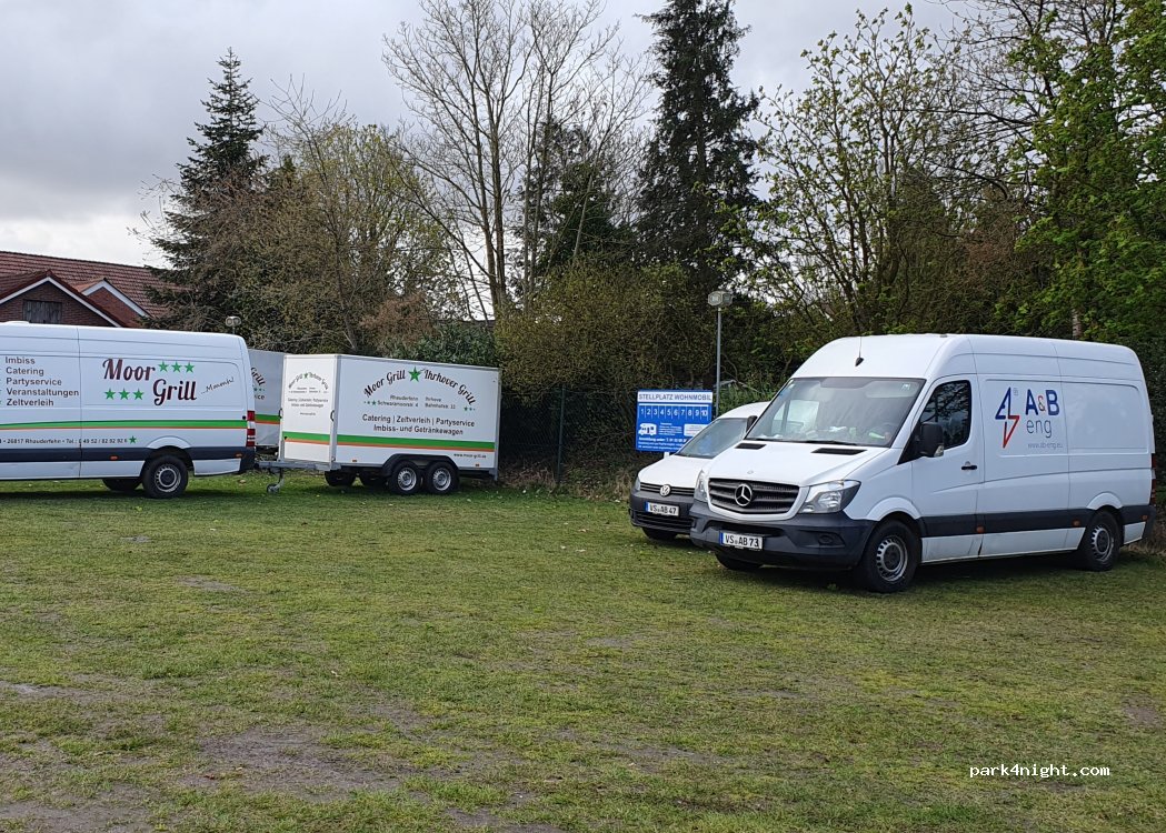 (26810) Westoverledingen - 4 Zu den Plätzen — foto