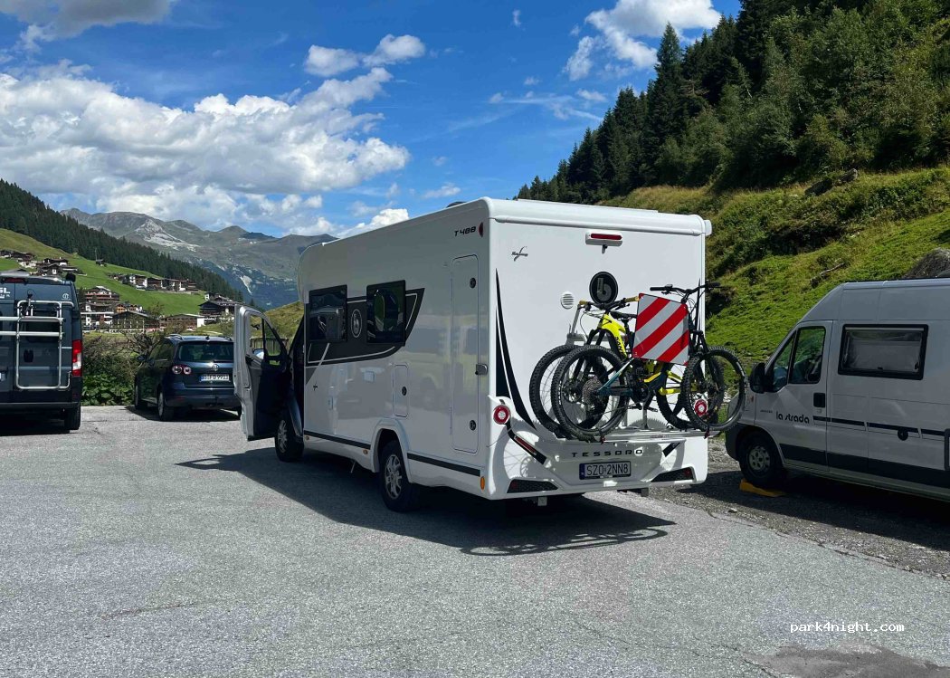 (6294) Tux - Talwanderung nach Hintertux — foto