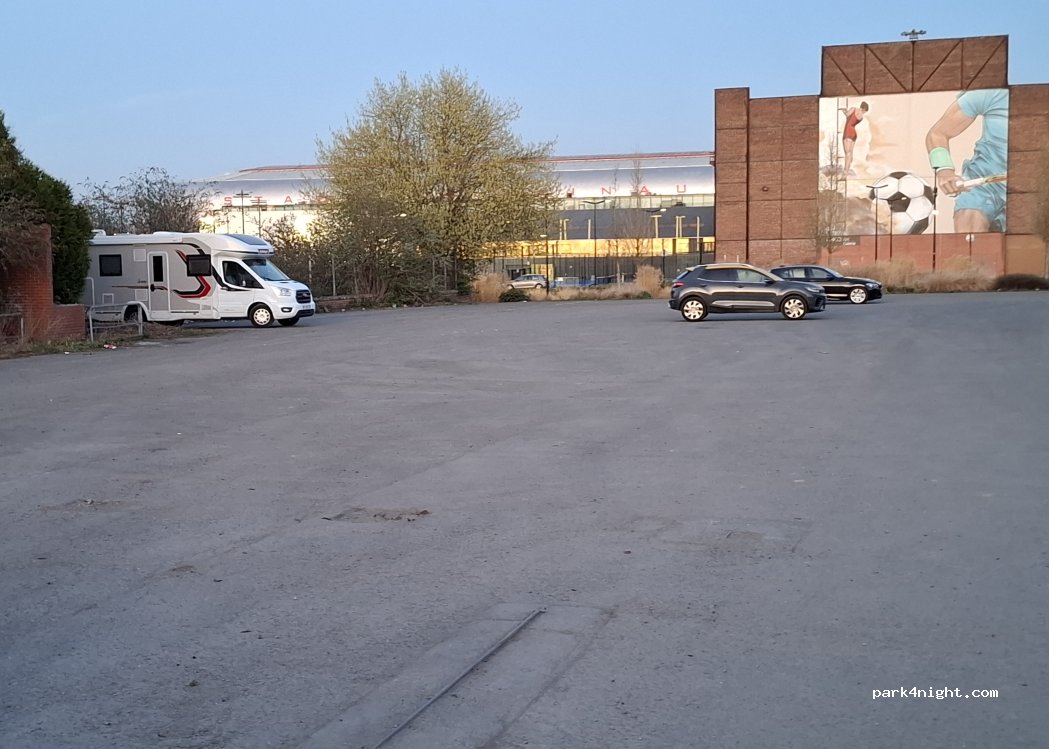 (59300) Valenciennes - 260 Rue François Coli — foto 4