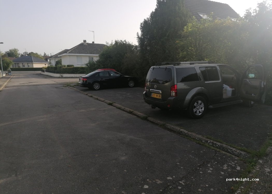 (80090) Amiens - 8 Rue de Thann — foto