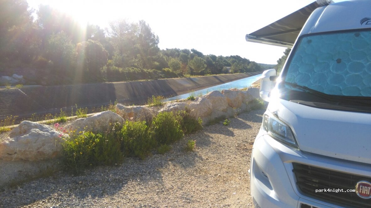 (83910) Pourrières - Chemin Cézanne — foto