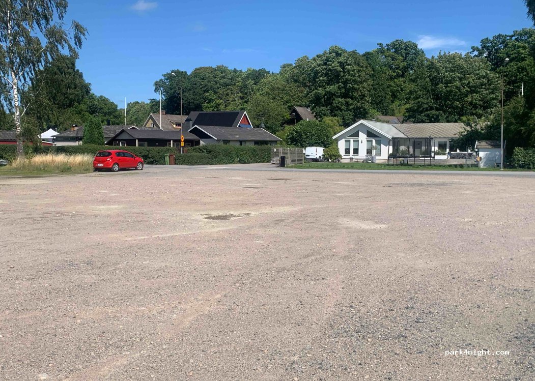 (371 60) Lyckeby - 8 Gamla Brovägen — foto 2