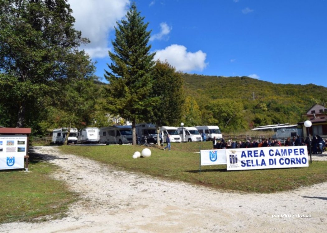 Area camper Sella Di Corno — foto
