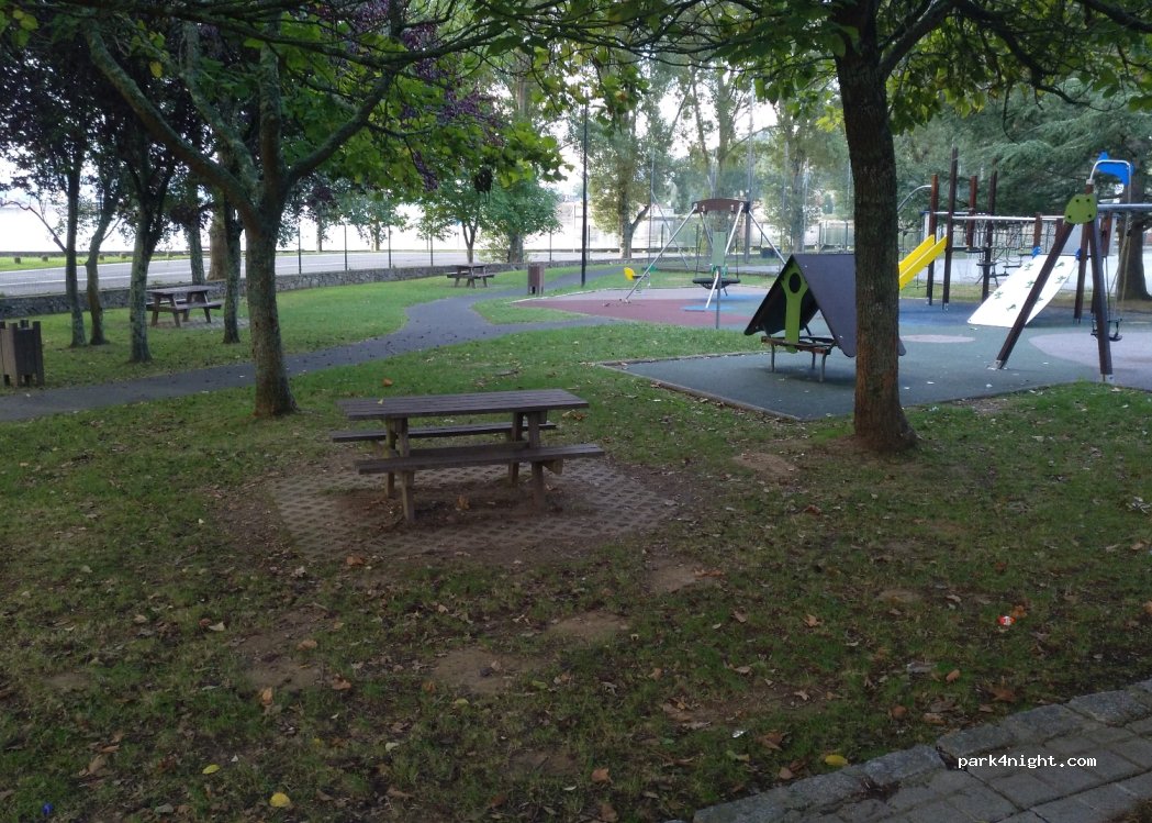 (15590) Ferrol - 4 Carretera Cabana — foto