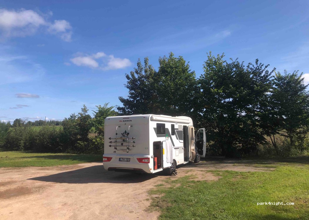 (3258) Dižstende - Unnamed Road — foto
