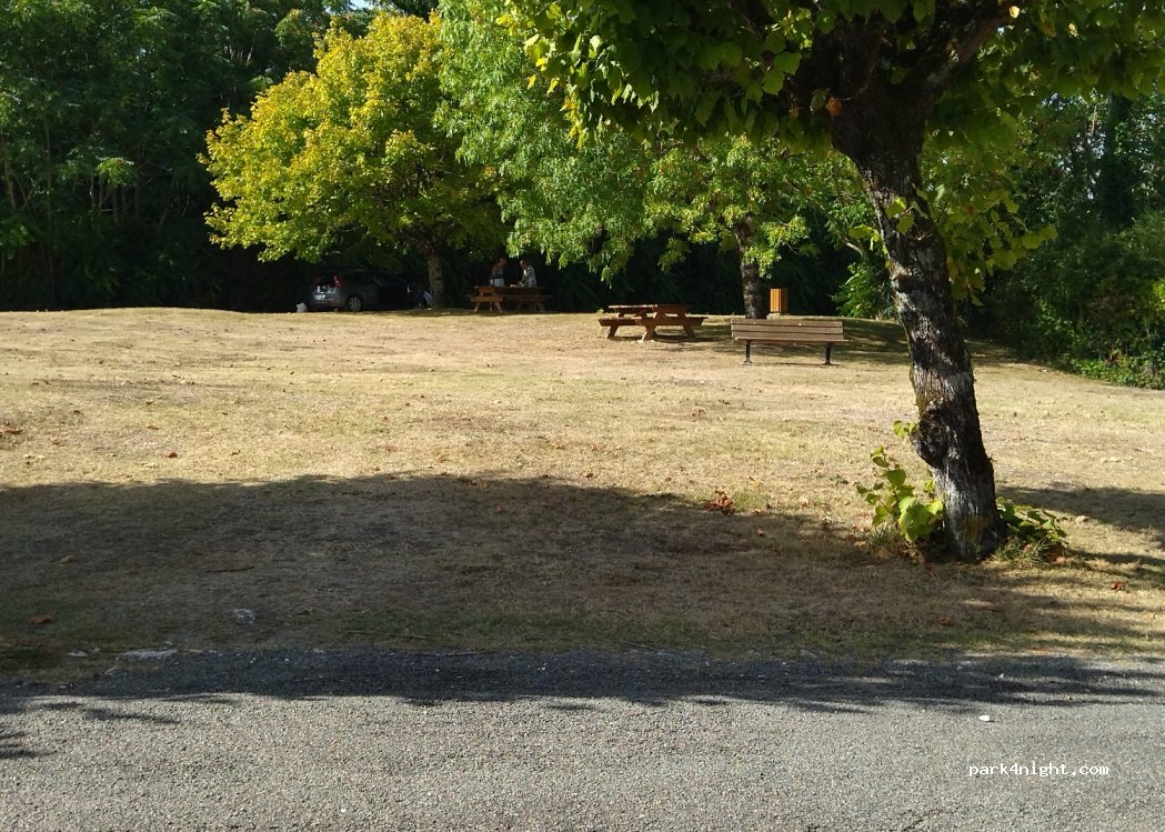 (17800) Échebrune - 12 Avenue des Tilleuls — foto