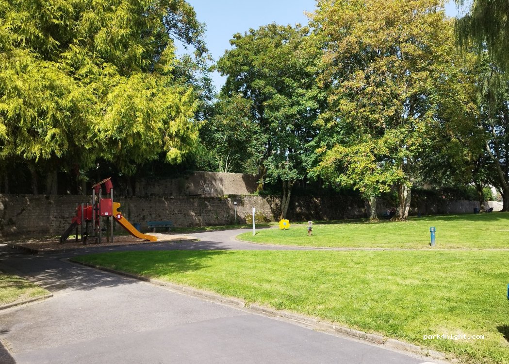 (50700) Valognes - 1 bis Rue du Grand Moulin — foto 2