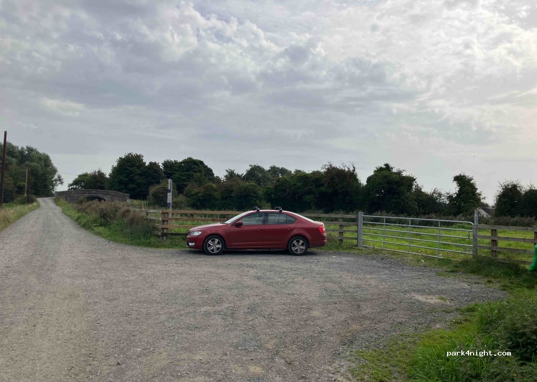 (W91 Y2W8) Newtown Donore - The Downings — foto