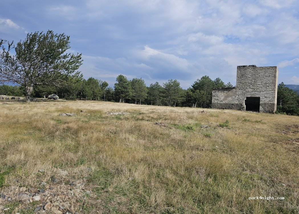 (4401) Pukë - Unnamed Road — foto