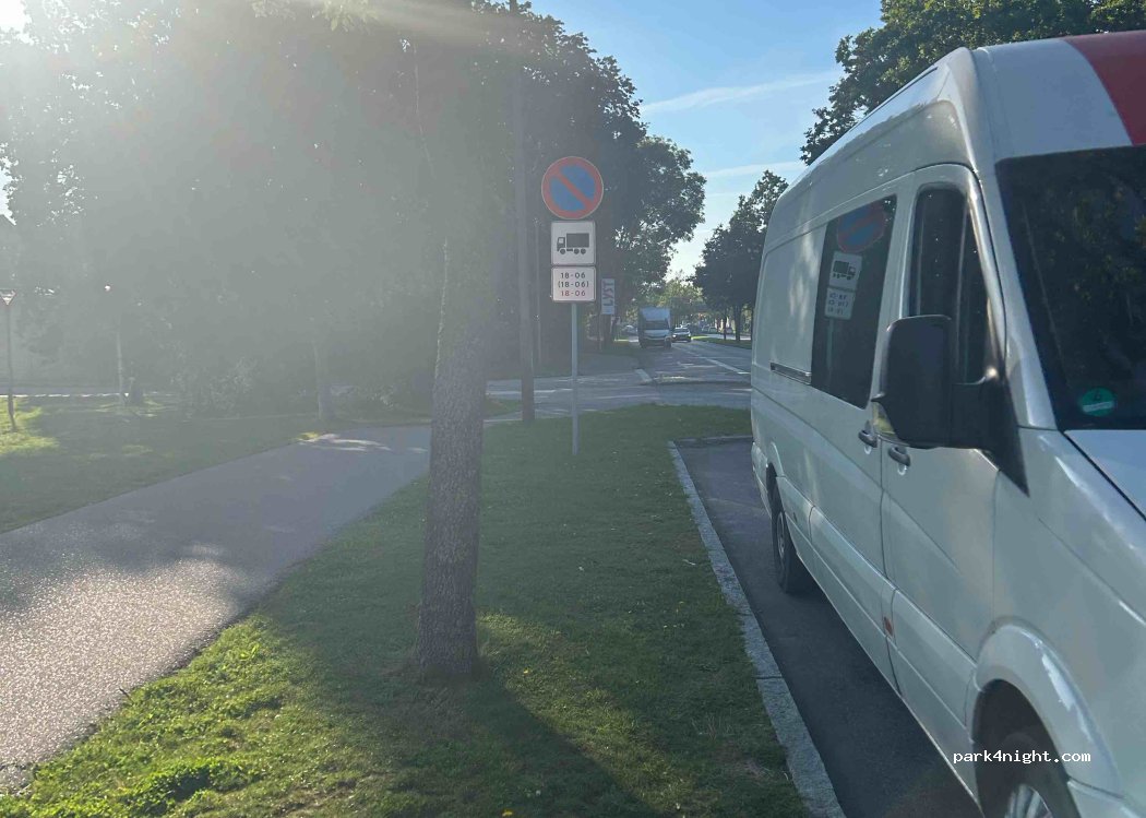 (2680) Solrød Strand - 93A Solrød Center — foto