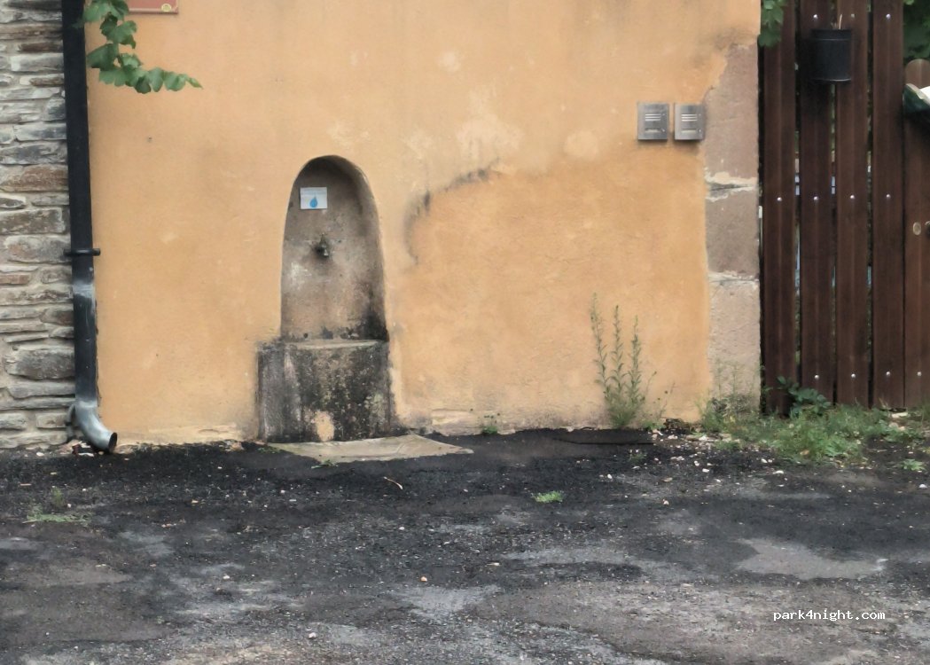 (48400) Bédouès-Cocurès - Pl. de L'Eglise — foto