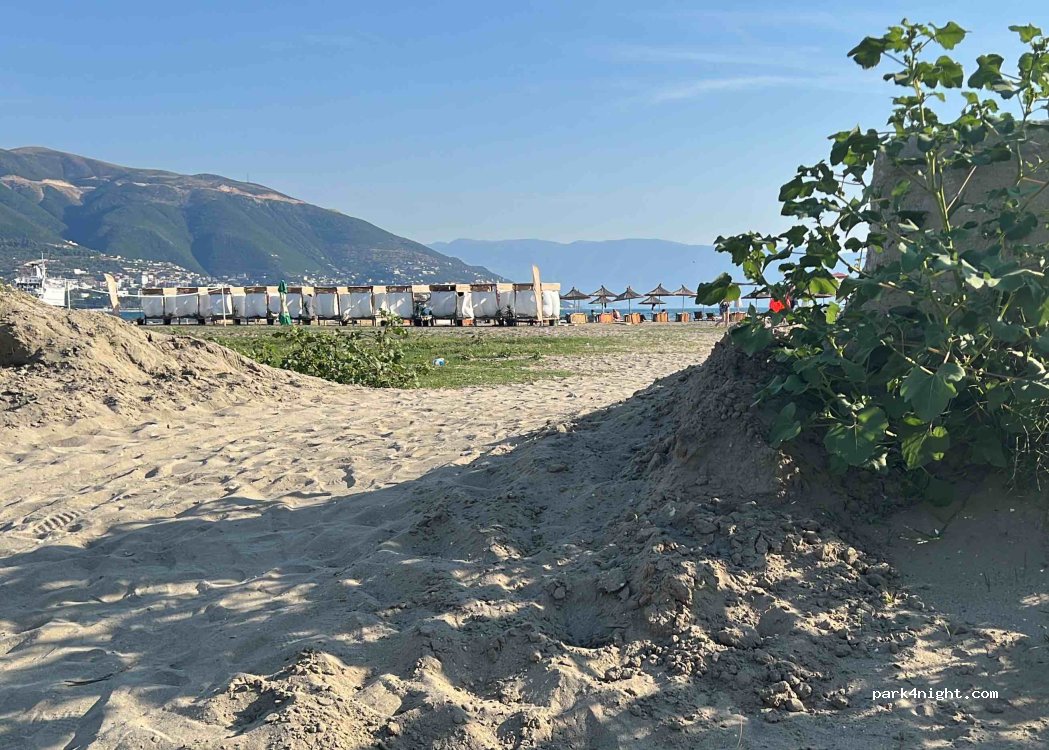 () Vlorë - Rr. Sazani — foto 4