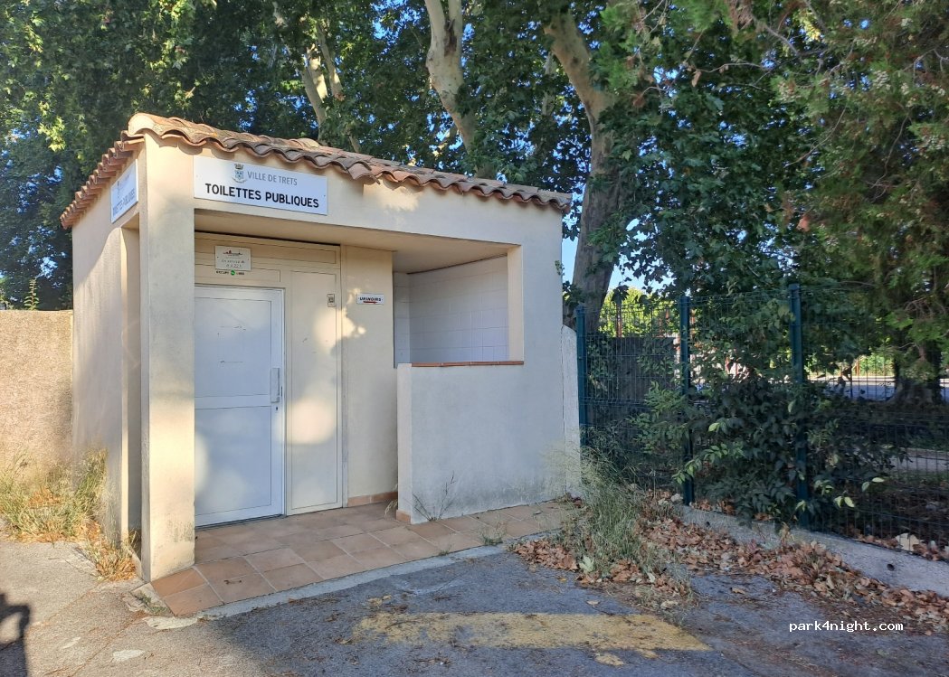 (13530) Trets - 4 Avenue Jean Jaurès — foto