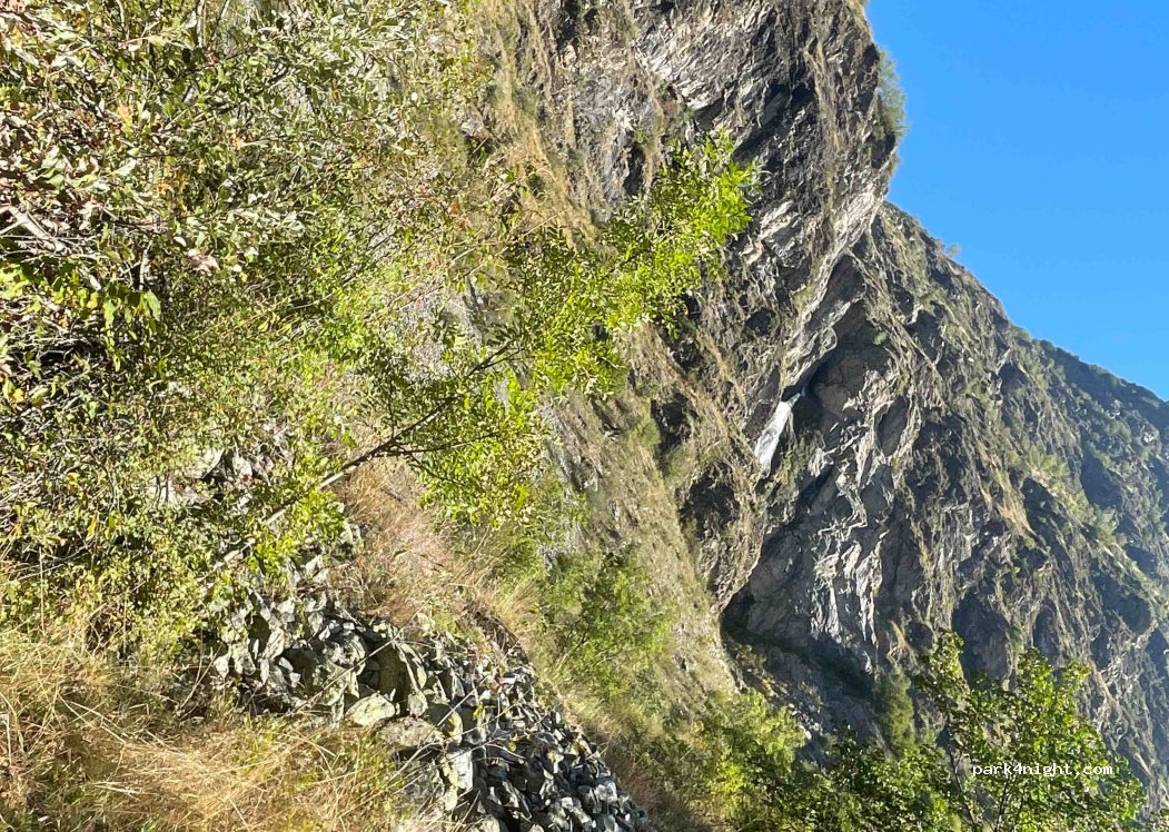 (05800) La Chapelle-en-Valgaudémar - — foto