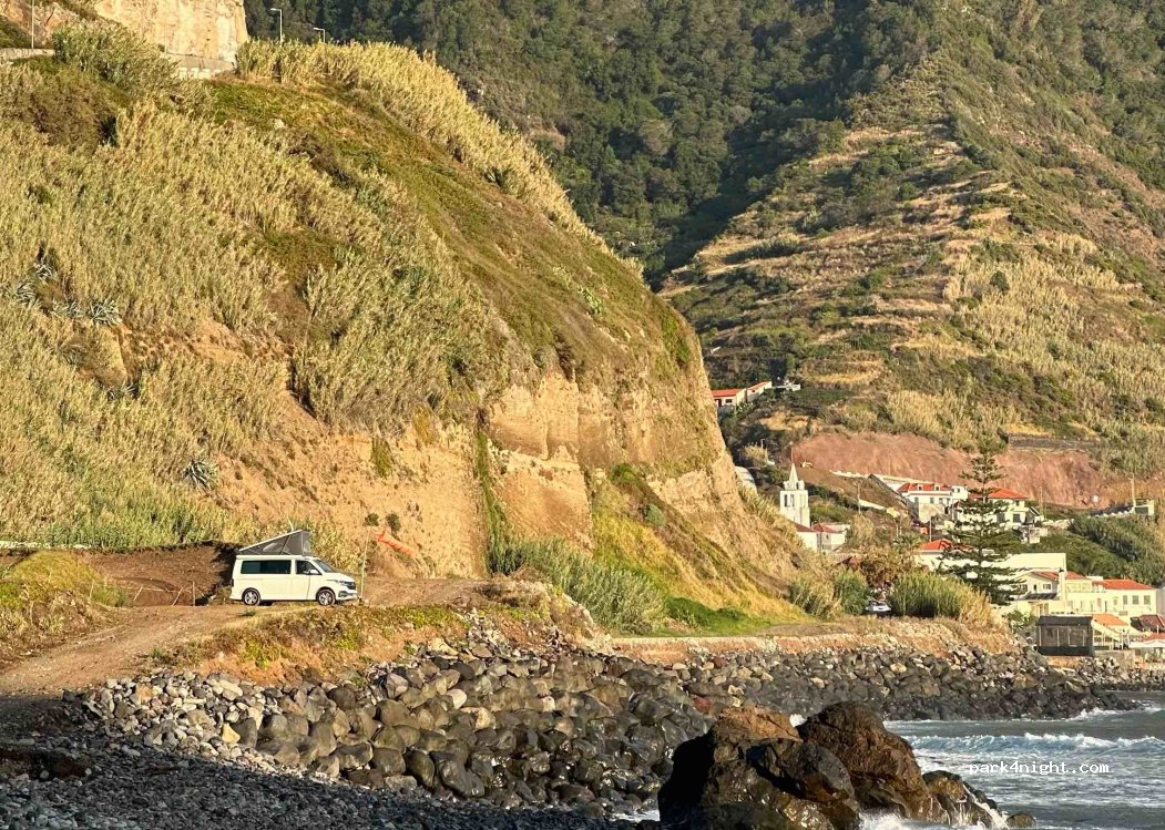 (9225) Porto da Cruz - — foto 2