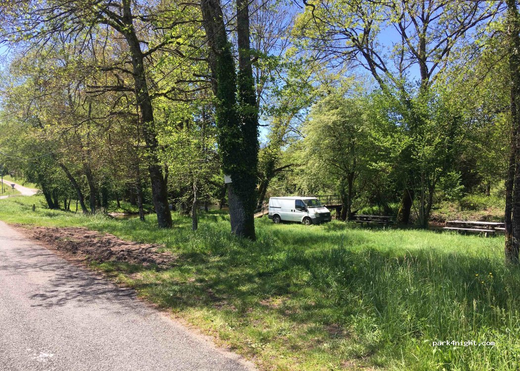 (24300) Savignac-de-Nontron - — foto 3