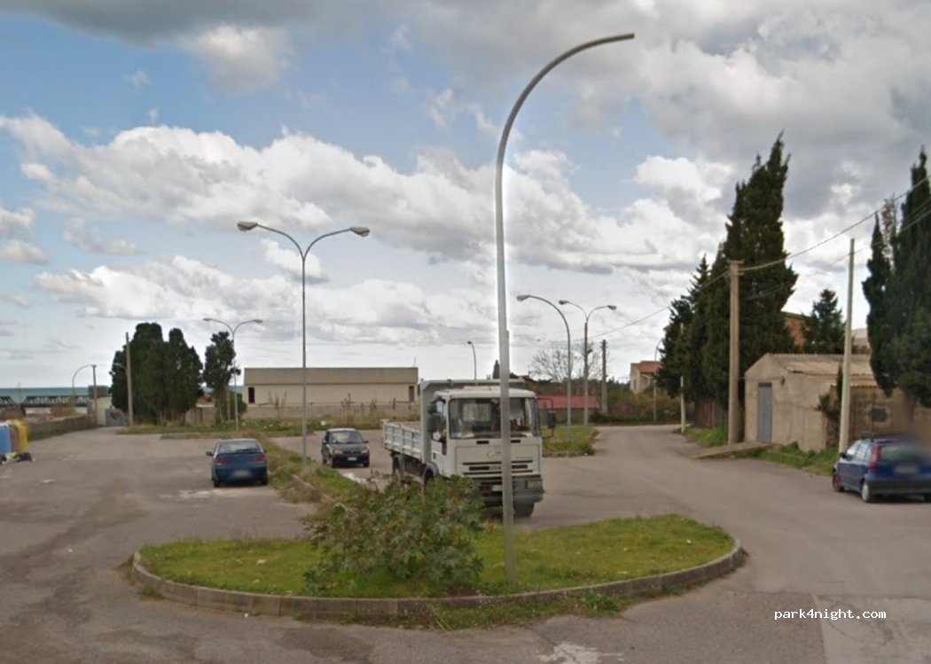 (98077) Santo Stefano di Camastra - 17 Via Vittorini — foto