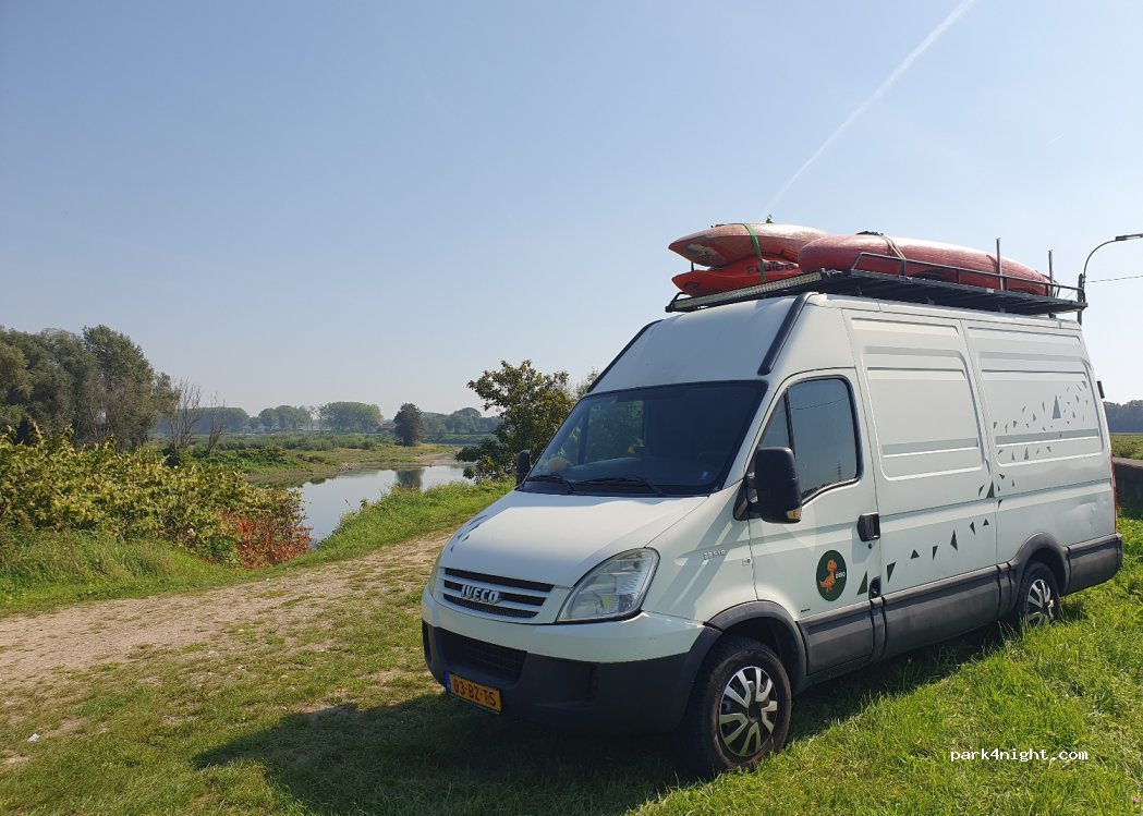 (3630) Maasmechelen - — foto