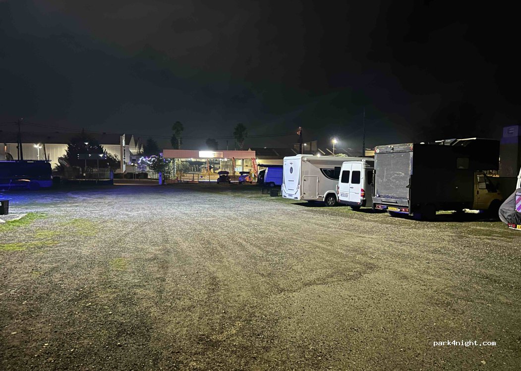 4WD Solitaire Parking & Lodge — Secure 24/7 stopover (8 min Sintra / 23 min Lisbon) — foto 5