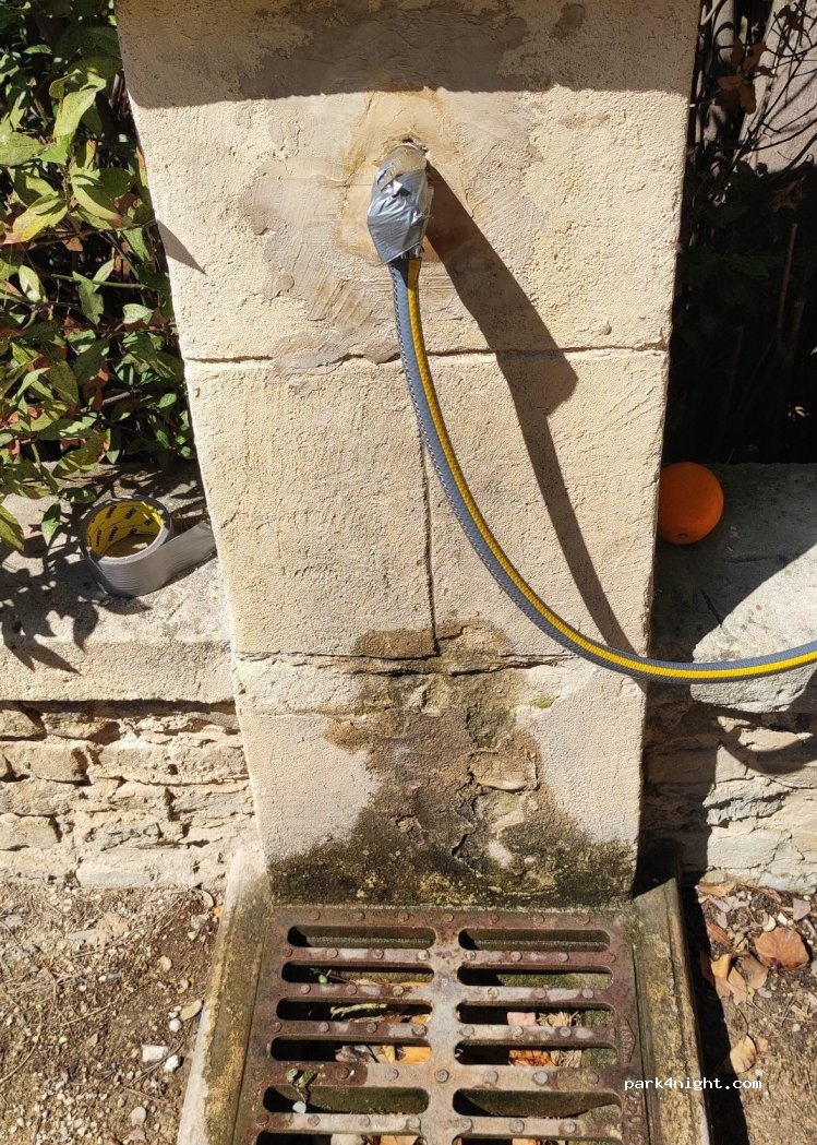 (13129) Arles - 33 Rue Louis Pasteur — foto