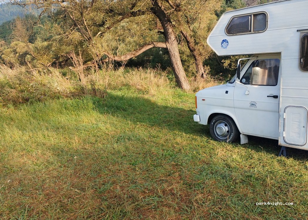 (547577) Meștera - — foto