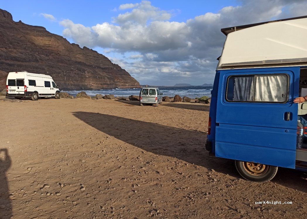 (35541) Orzola - Unnamed Road — foto