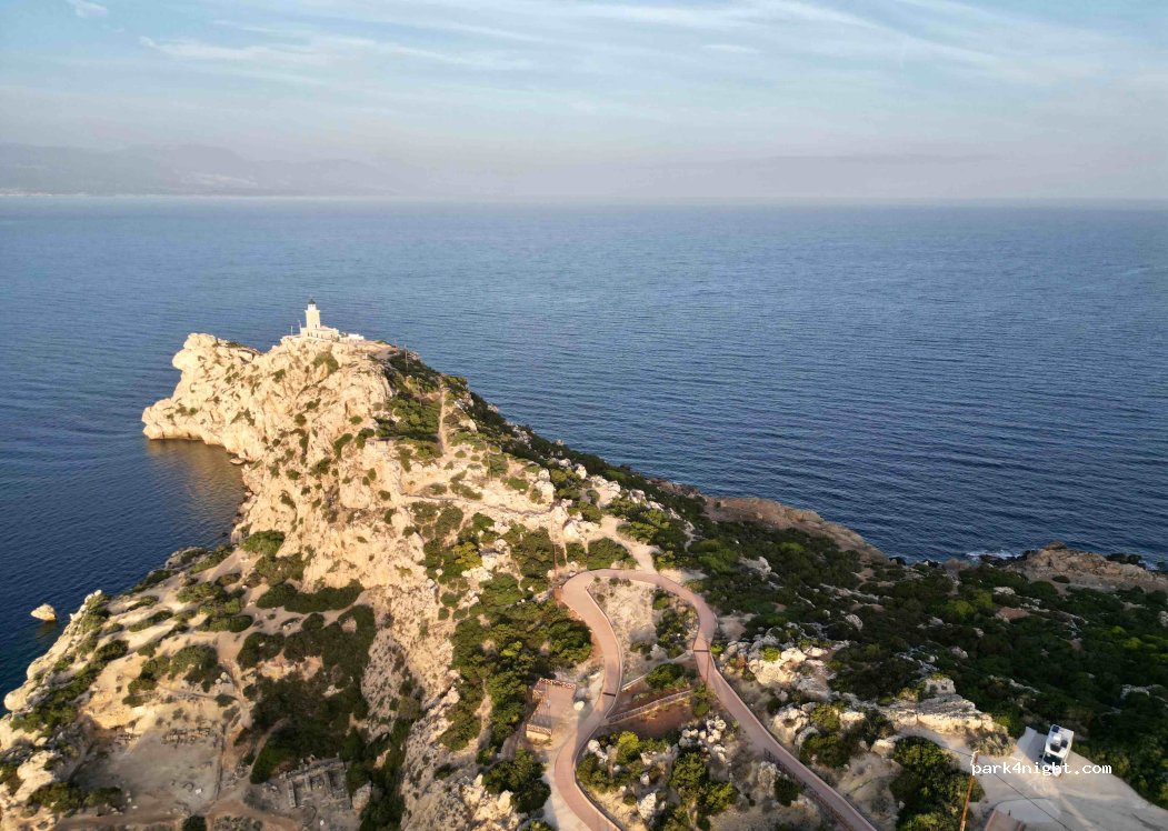 (203 00) Loutraki - Unnamed Road — foto 3