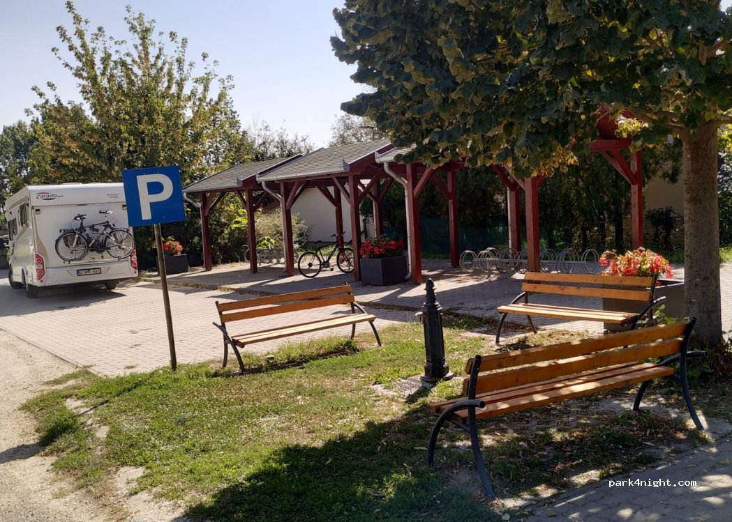 (9321) Farád - 80 Győri út — foto 2